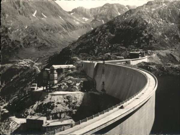 Arreau Les Pyrenees