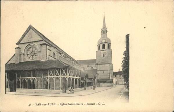Bar-sur-Aube Eglise Saint-Pierre
Portail