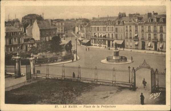 Le Mans Sarthe Place de la Prefecture