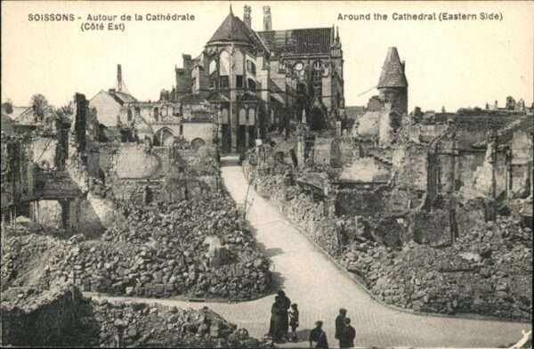 Soissons Autour de la Cathedrale