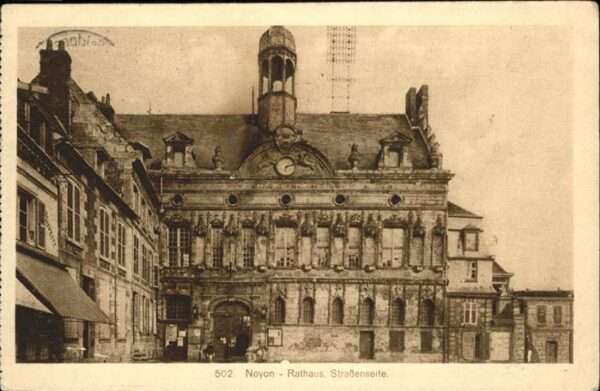 Noyon Rathaus