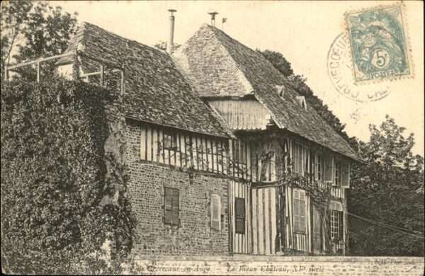 Crevecoeur-en-Auge Chateau