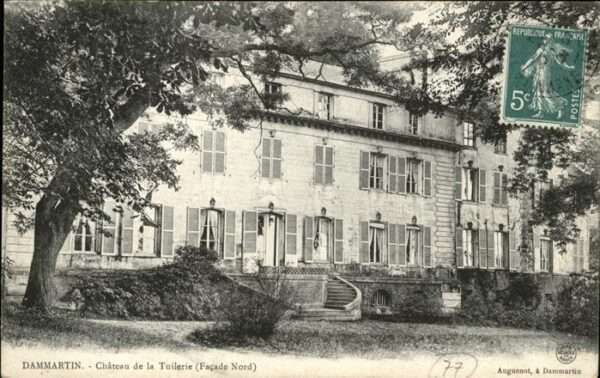 Dammartin-en-Goele Chateau de la Tuilerie