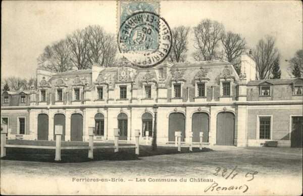 Ferrieres-en-Brie Les Communs du Chateau
