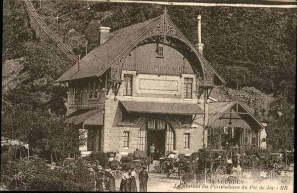 Lourdes Hautes Pyrenees Station du Funiculaire Pic de Jer Kutsc