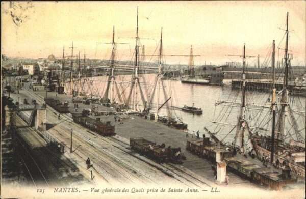 Nantes Loire Atlantique Quais Sainte Anne Schiff