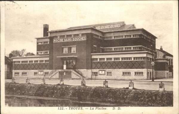 Troyes La Piscine