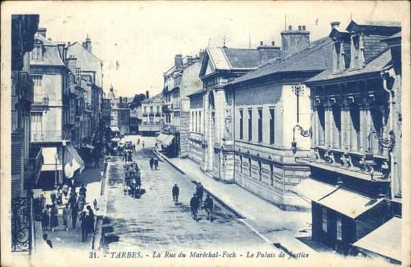 Tarbes Rue du Marechal Foch Kutsche