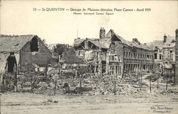 Saint-Quentin 02 Aisne Place Carnot detruites