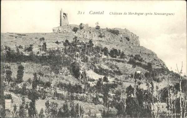 Neussargues-Moissac Cantal Chateau Merdogne