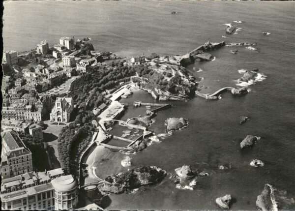 Biarritz Pyrenees Atlantiques Fliegeraufnahme Casino Bellevue
