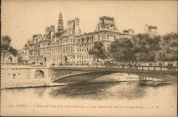 Paris Hotel de Ville Hotel de Ville Pont Arco