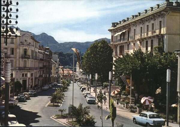 Aix-les-Bains Avenue Thermes