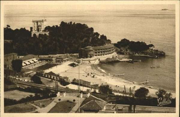 Monte-Carlo Beach