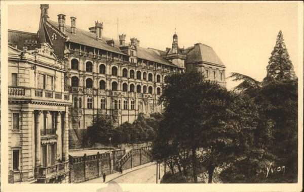 Blois 41 Chateau des Blois