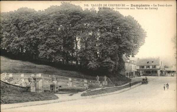 Dampierre-en-Yvelines Vallee de Chevreuse la Demi Lune