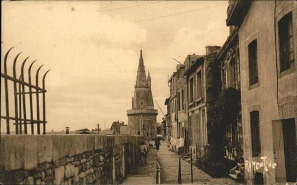 La Rochelle Charente-Maritime Rue sur les Murs