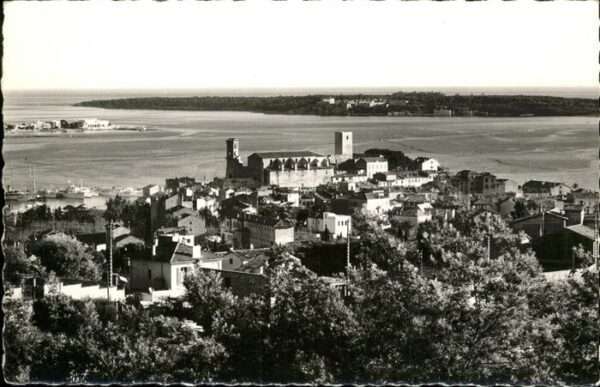 Cannes Alpes-Maritimes les Iles de Lerins