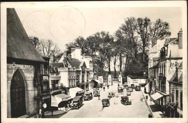 L Aigle Place Saint Martin