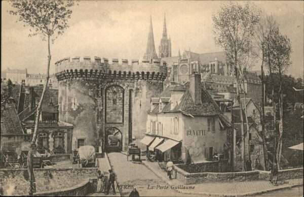 Chartres 28 Porte Guillaume
