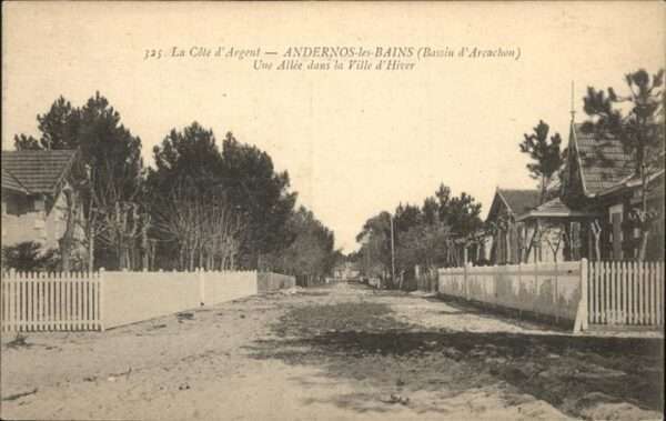Andernos-les-Bains Allee dans la ville