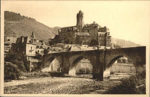Estaing Aveyron Chateau