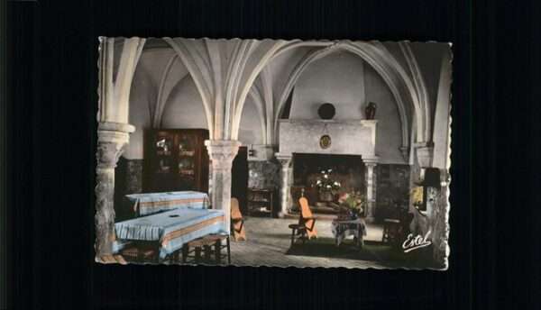 Levis-Saint-Nom Salle Manger