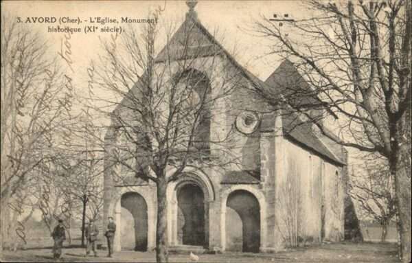 Avord Eglise Monument