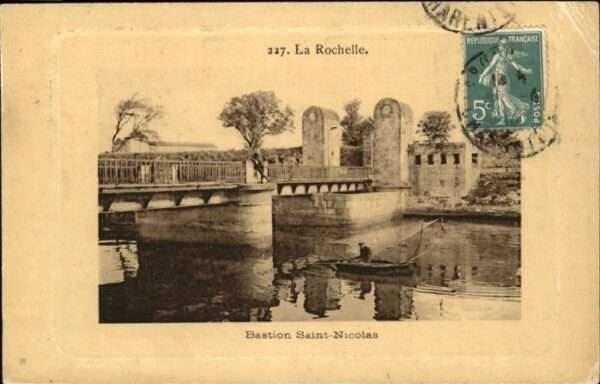 La Rochelle Charente-Maritime Bastion Saint Nicolas Brücke