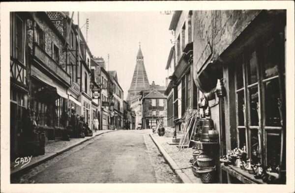 Domfront Orne Rue Saint Julien Eglise