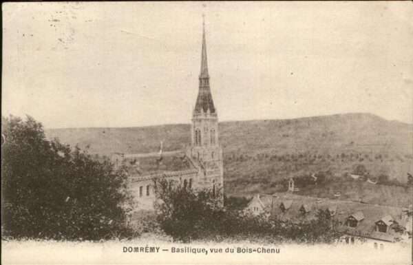 Domremy-la-Pucelle Vosges Basilique Bois Chenu
