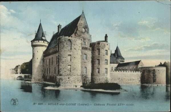 Sully-sur-Loire Chateau Feodal