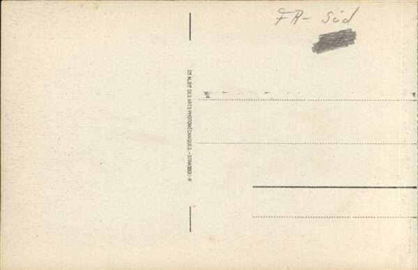 Cauterets Place Georges Clemenceau Pferd – Bild 2