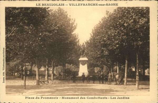 Villefranche-sur-Saone place Monument Combattants