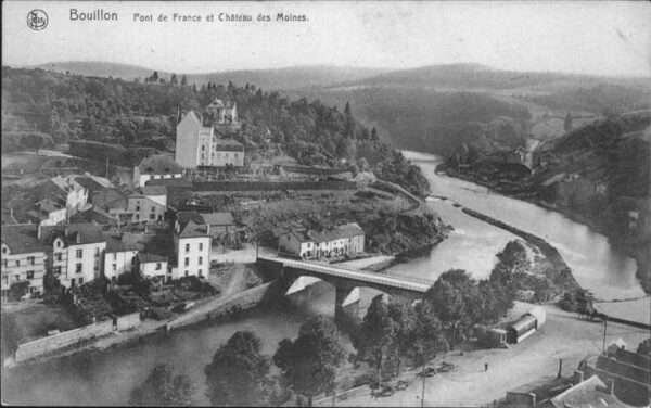 Bouillon Wallonne Pont de France Chateau Moines