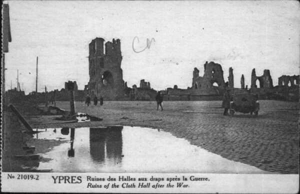 Ypern Ypres Ruines des Halles