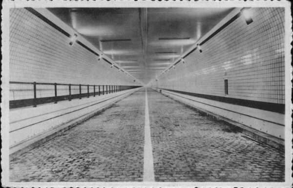 Anvers Antwerpen Interieure du Tunnel