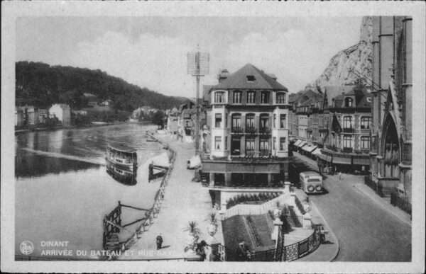 Dinant Wallonie Arrivee Bateau Rue Saxe