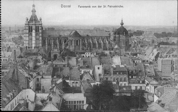 Douai 59 Panorama St. Petruskirche