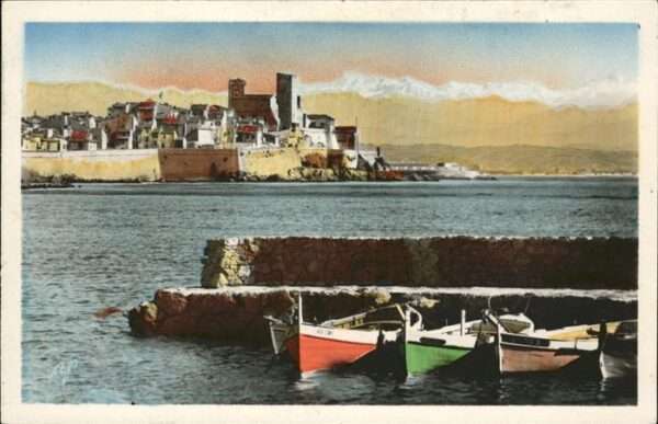Antibes Alpes Maritimes Vieille Ville Chaine des Alpes