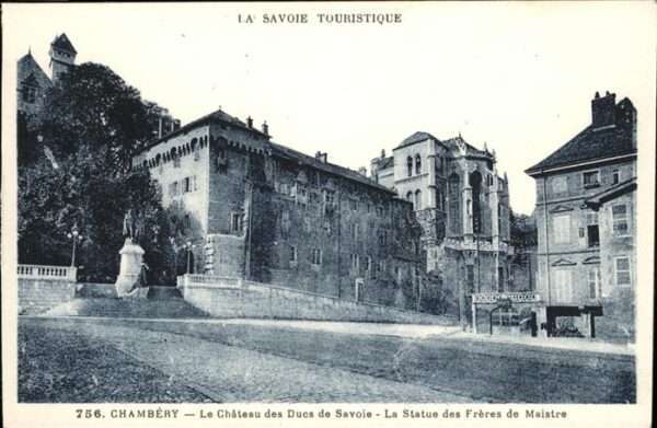 Chambery Chateau des Ducs de Savoie Statue Frere