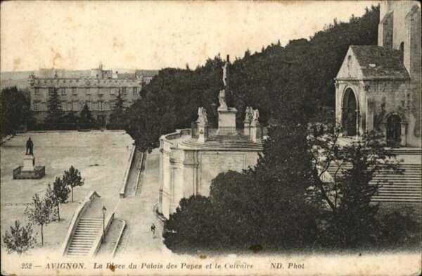 Avignon Vaucluse Place Palais des Papes