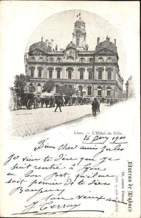 Lyon France Hotel de Ville Kutsche