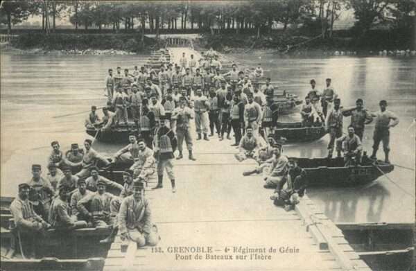 Grenoble Pont Bateaux 4 Regiment