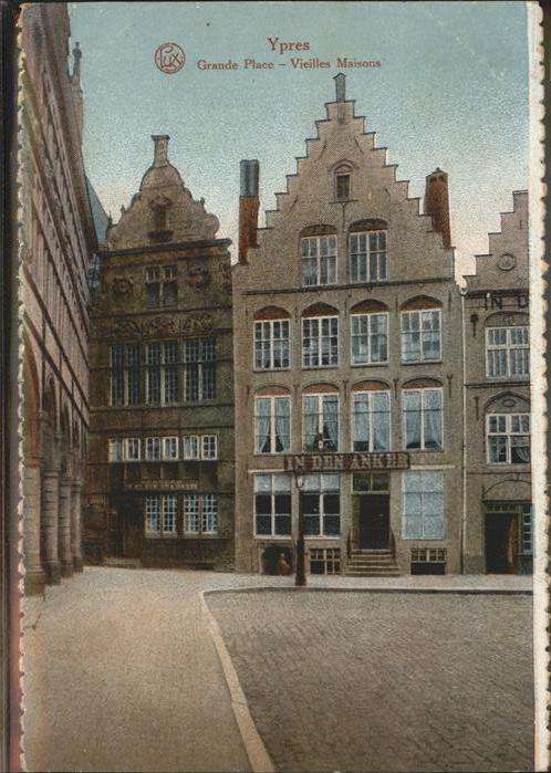 Ypern Ypres Grande Place
Vieilles Maisons