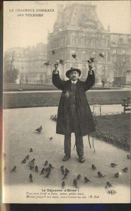 Paris Charmeur d_Oiseaux des Tuileries