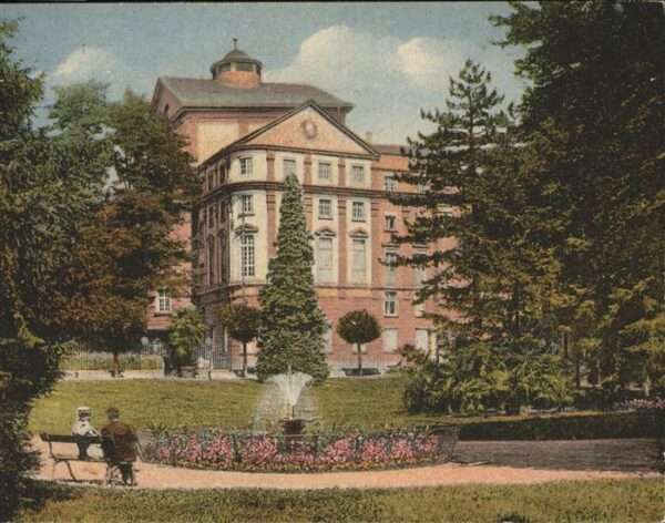 Muelhausen Elsass Steinbachgarten Theater