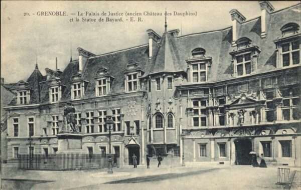 Grenoble Palais de Justice Chateau des Dauphins,