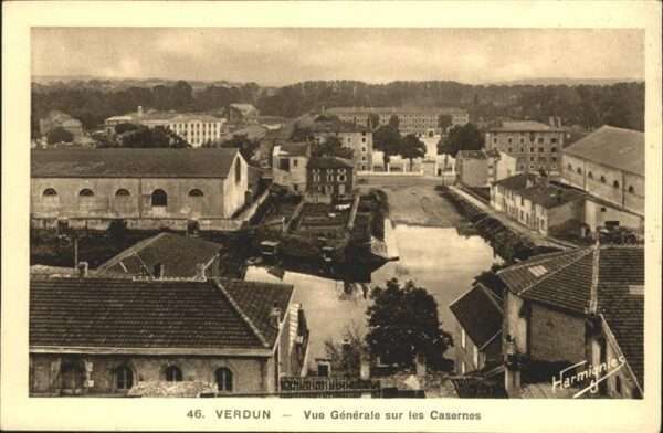 Verdun Meuse Vue generales 
Casernes