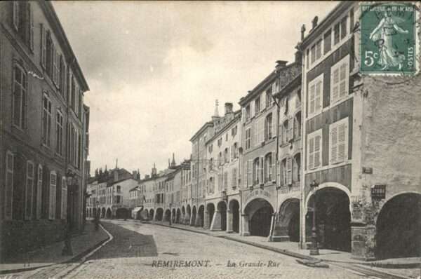 Remiremont Vosges Grande-Rue